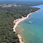 דירה Lisicak